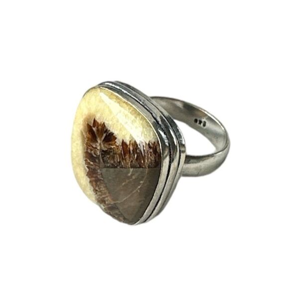 NEW Agate Square / Princess Ring 925 Silver Overlay Cream Brown Triangle Size 5 - Picture 3 of 13